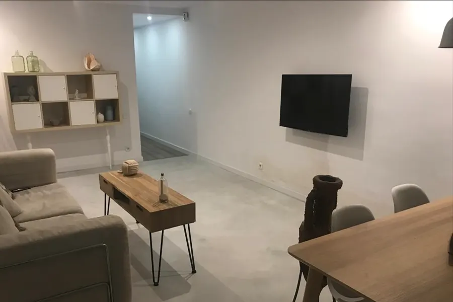 Pintores de casas en Vilanova del Vallèsón) - Varmany